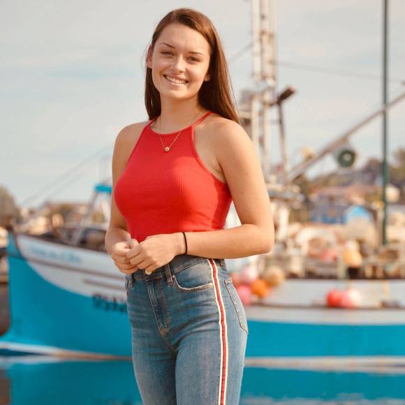 Meet your Posher, Anabelle - Picture 1 of 1